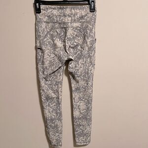 Lululemon Invigorate High-Rise Tight 25" Gritstone White Opal Multi- Size 4